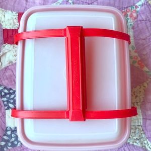 Vintage TUPPERWARE Pack N Carry Lunch Box!!